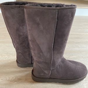 Ugg Classic Tall Boots size 6